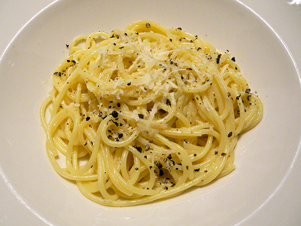 spaghetti_cacio-e-pepe