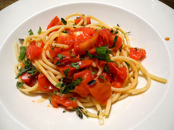 pasta_fresh_tomato