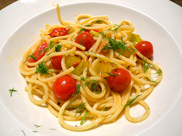 spaghetti_tomato_dill